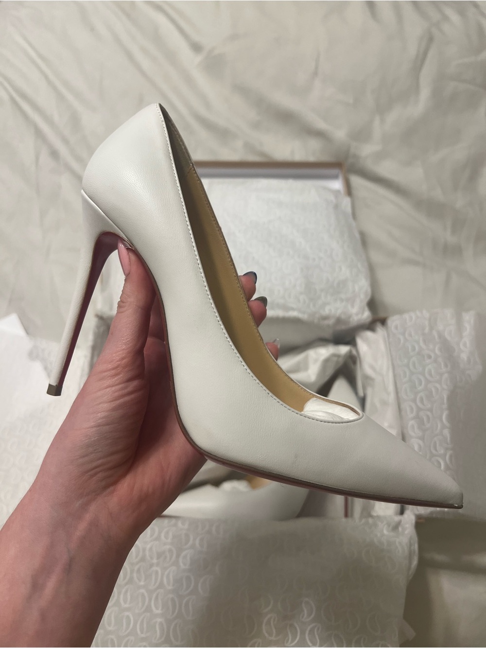 Christian Louboutin White Leather Pointed-Toe Stiletto Pumps - Picture 8 of 10